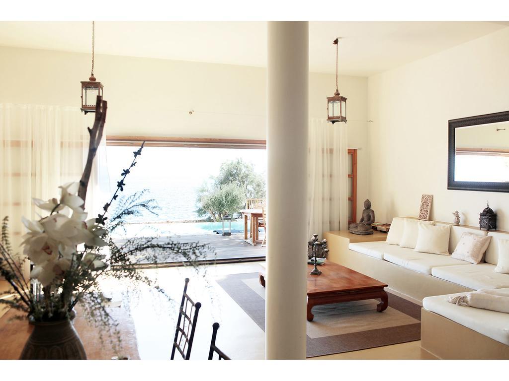 Villa Luna Sumartin Exterior photo